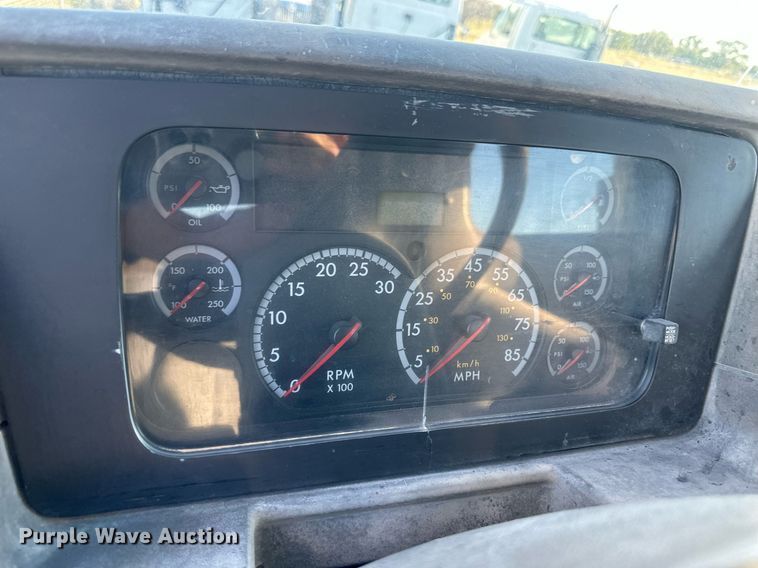 image for item DH1846 2007 Sterling AT9500  semi truck