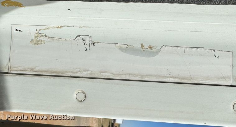 image for item DK2571 2005 Freightliner Columbia 120  semi truck