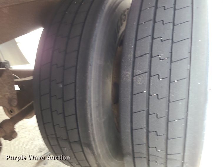 image for item DK4092 2000 Trailmobile  dry van trailer