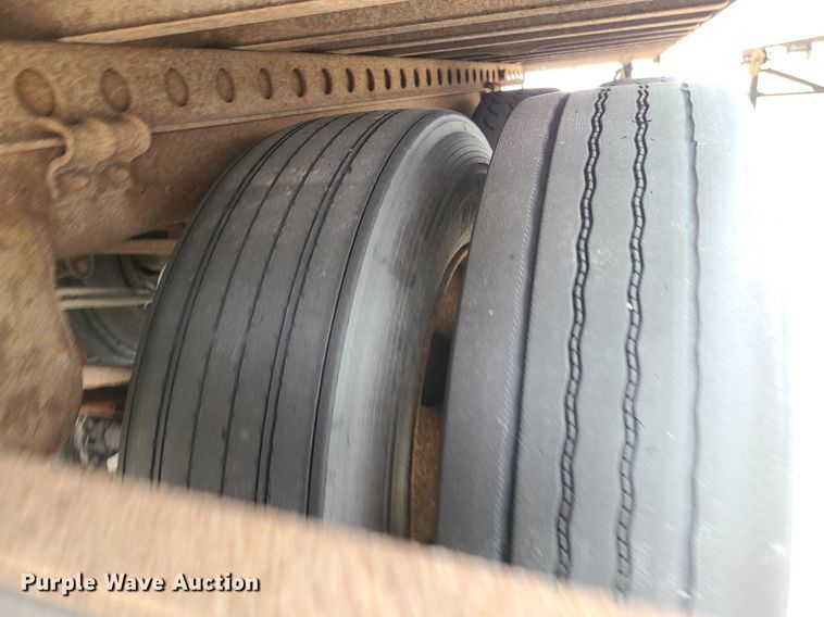 image for item DK4092 2000 Trailmobile  dry van trailer