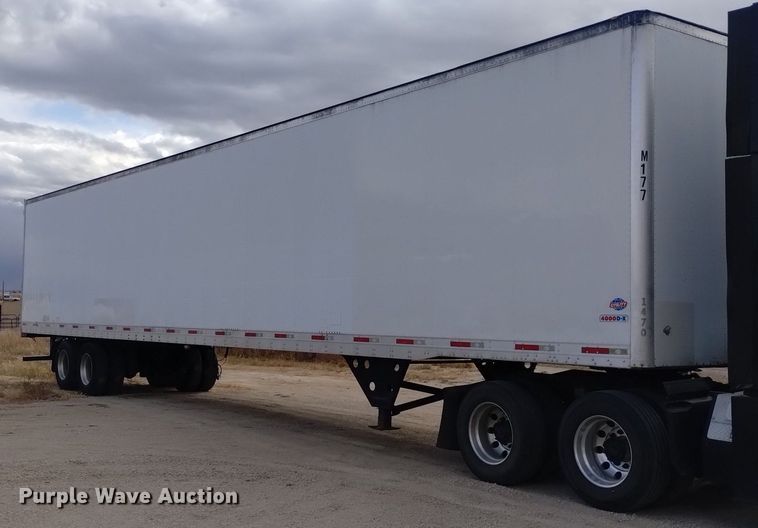 image for item DK8852 2008 Utility 4000D-X  dry van trailer