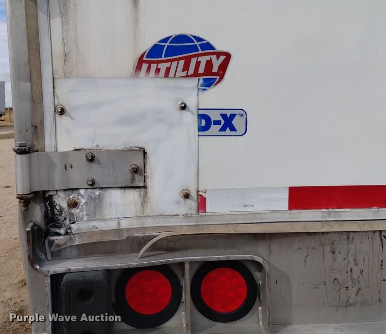image for item DK8852 2008 Utility 4000D-X  dry van trailer