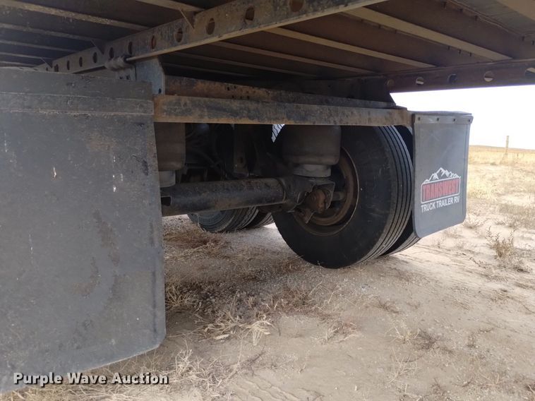 image for item DK8852 2008 Utility 4000D-X  dry van trailer