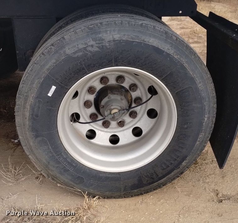 image for item DK8852 2008 Utility 4000D-X  dry van trailer