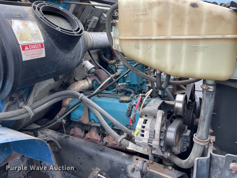 image for item DL3965 1998 International 4700  box truck