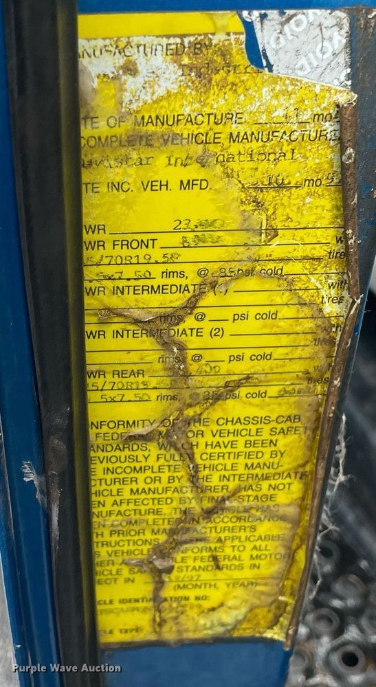 image for item DL3965 1998 International 4700  box truck