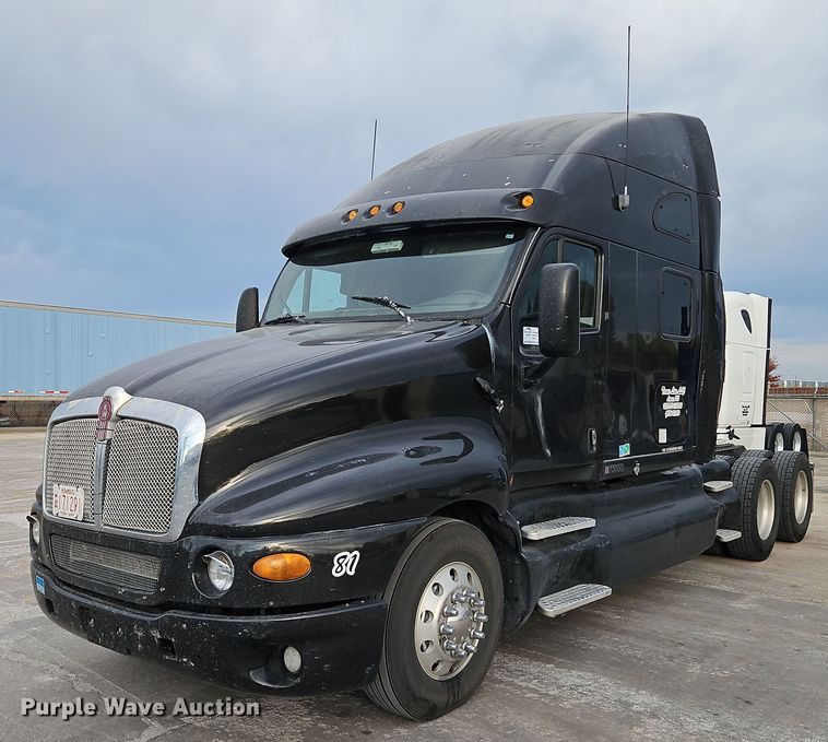 image for item DN7026 2006 Kenworth T2000  semi truck