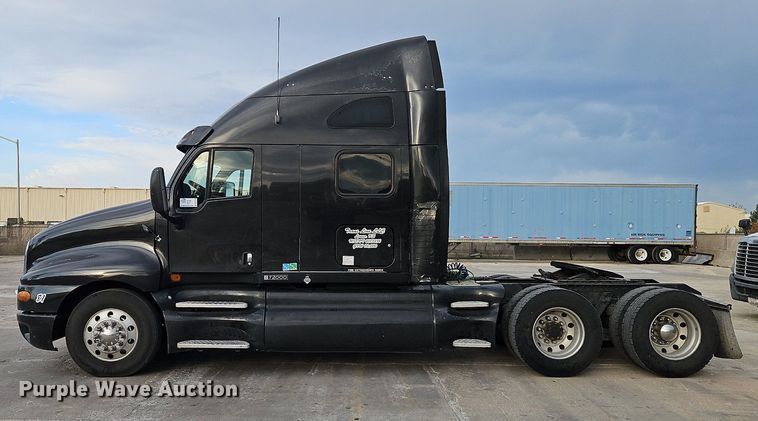 image for item DN7026 2006 Kenworth T2000  semi truck