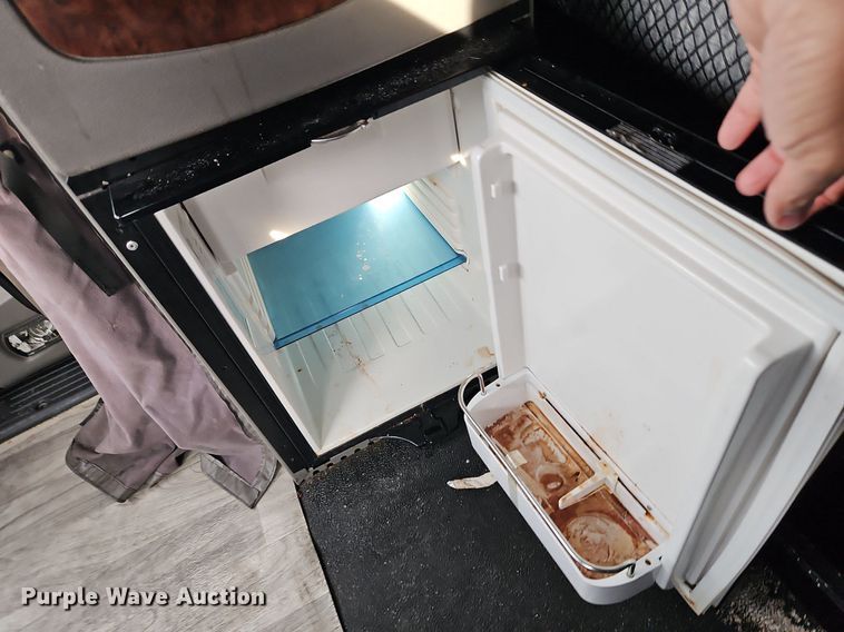 image for item DN7026 2006 Kenworth T2000  semi truck