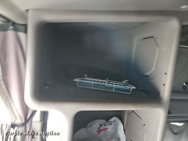 image for item DN7026 2006 Kenworth T2000  semi truck