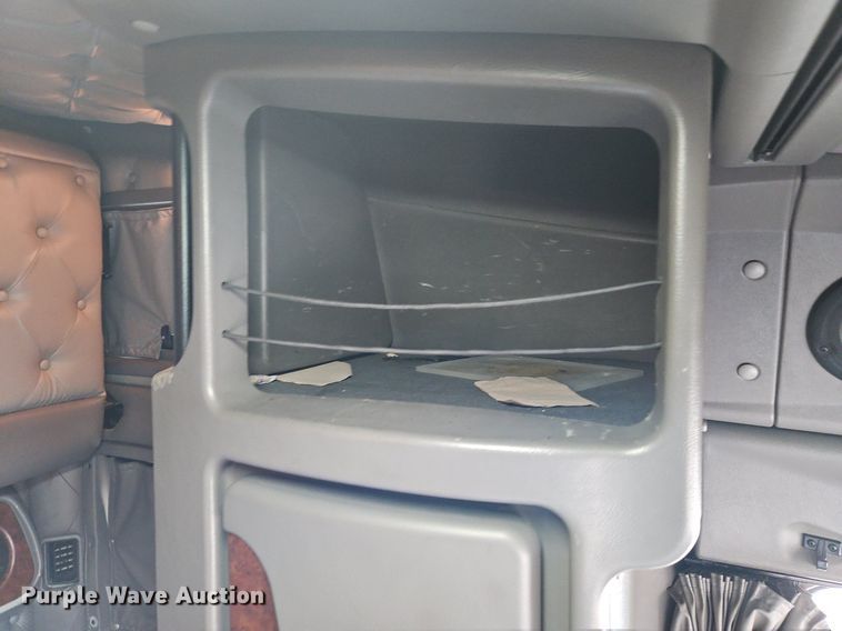 image for item DN7026 2006 Kenworth T2000  semi truck