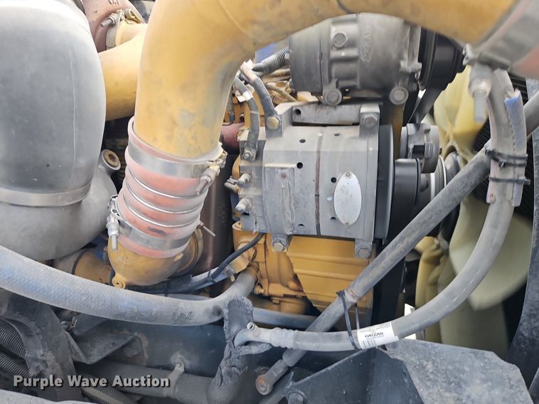 image for item DN7026 2006 Kenworth T2000  semi truck