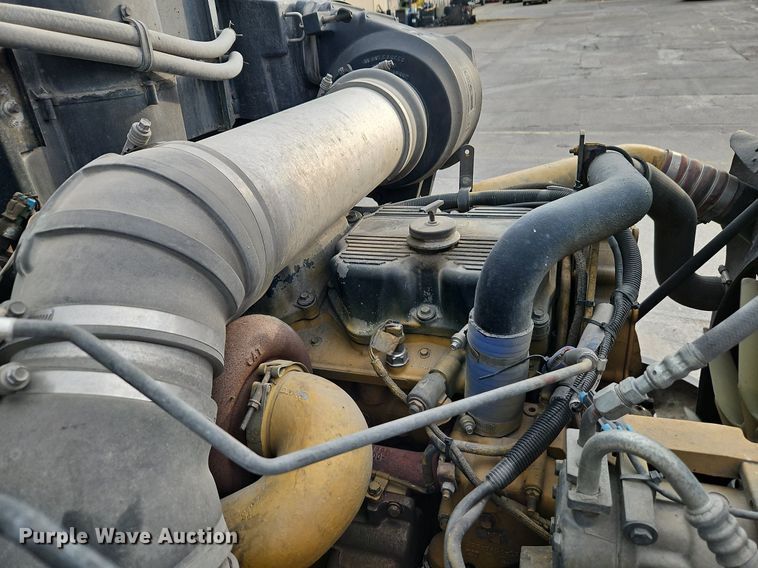 image for item DN7026 2006 Kenworth T2000  semi truck