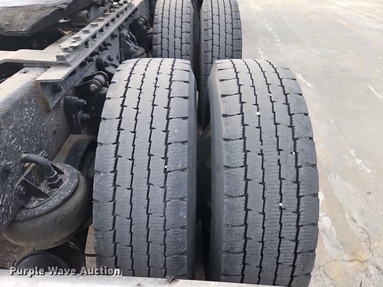 image for item DN7026 2006 Kenworth T2000  semi truck