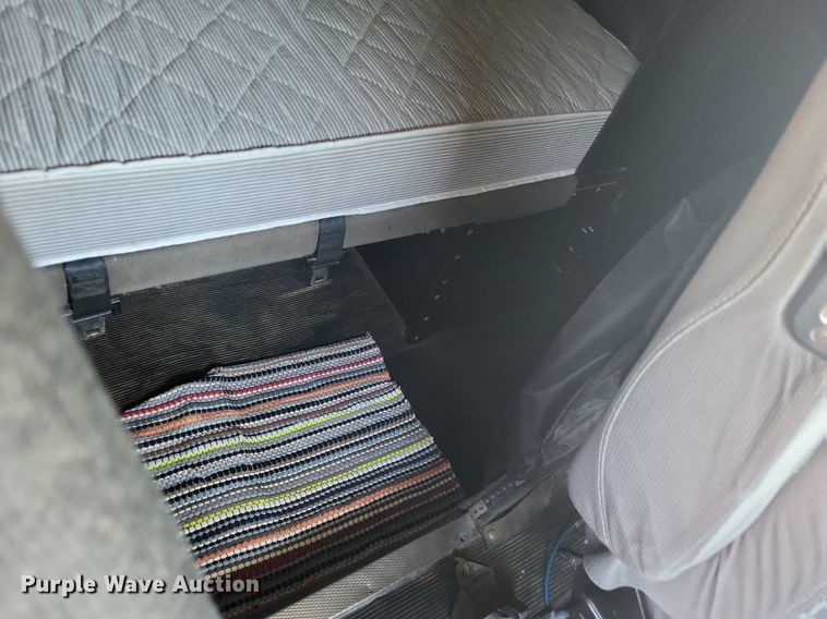 image for item DO4691 2007 Kenworth T800  semi truck