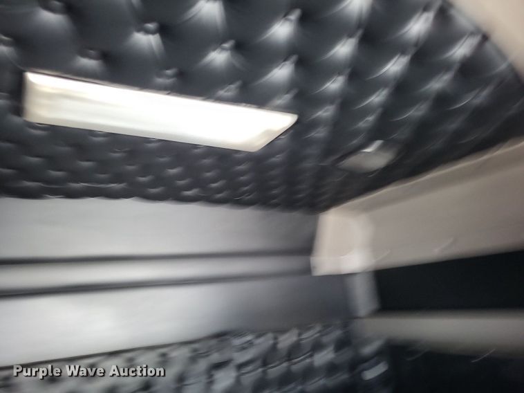 image for item DO4691 2007 Kenworth T800  semi truck