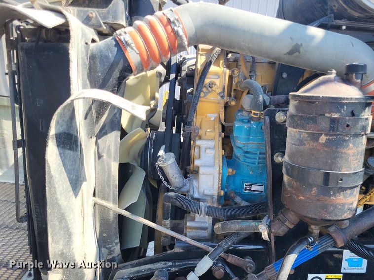 image for item DO4691 2007 Kenworth T800  semi truck