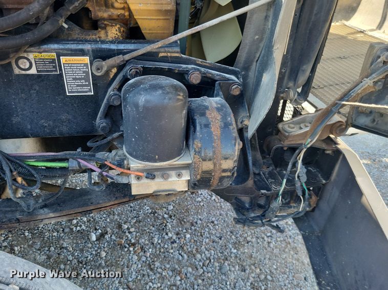 image for item DO4691 2007 Kenworth T800  semi truck