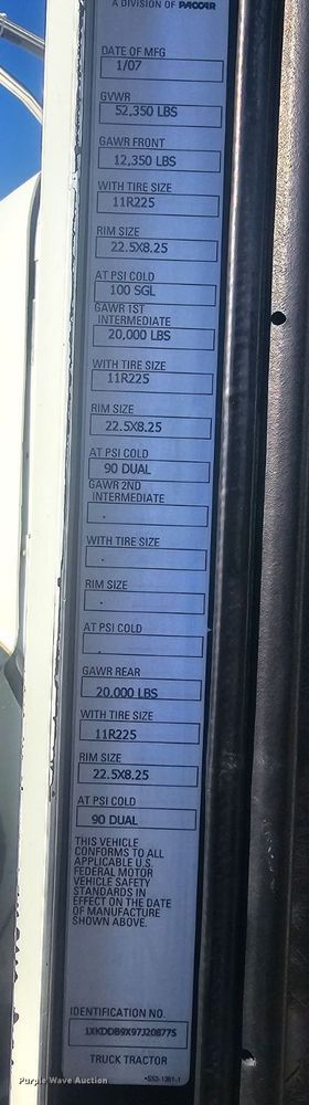 image for item DO4691 2007 Kenworth T800  semi truck