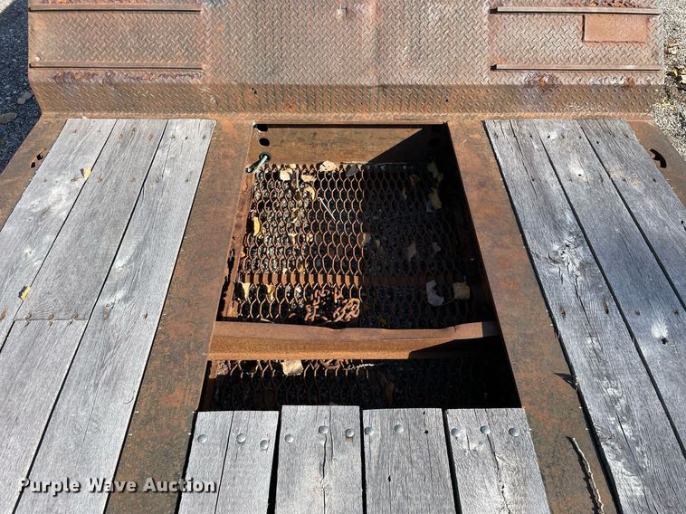 image for item DP0123 2007 X L Specialized Trailers Inc  lowboy equipment trailer