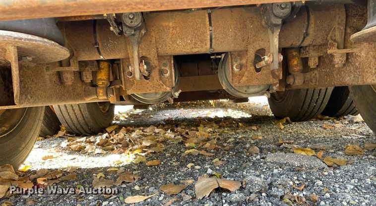 image for item DP0123 2007 X L Specialized Trailers Inc  lowboy equipment trailer