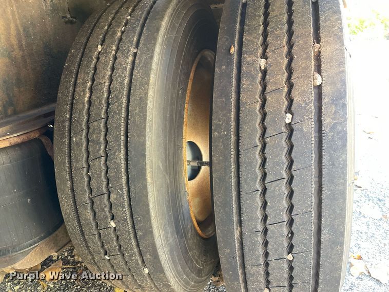 image for item DP0123 2007 X L Specialized Trailers Inc  lowboy equipment trailer