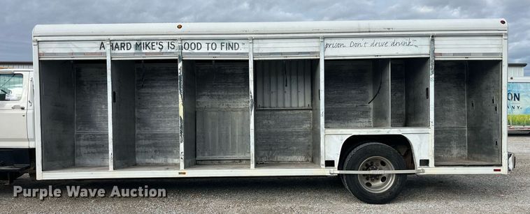 image for item DP2106 1995 Ford F800  delivery truck