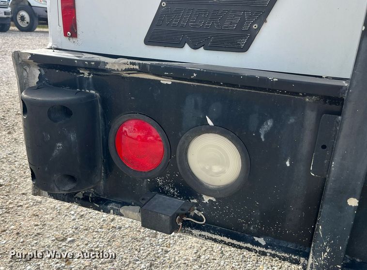 image for item DP2106 1995 Ford F800  delivery truck