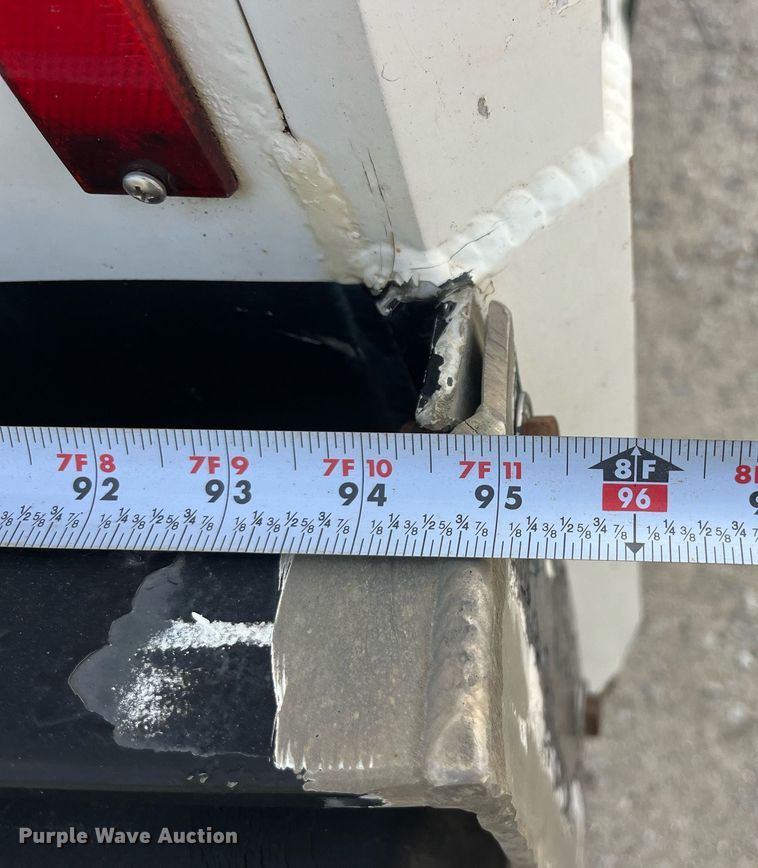 image for item DP2106 1995 Ford F800  delivery truck