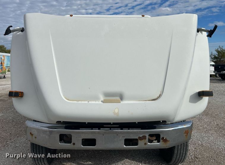 image for item DP2106 1995 Ford F800  delivery truck