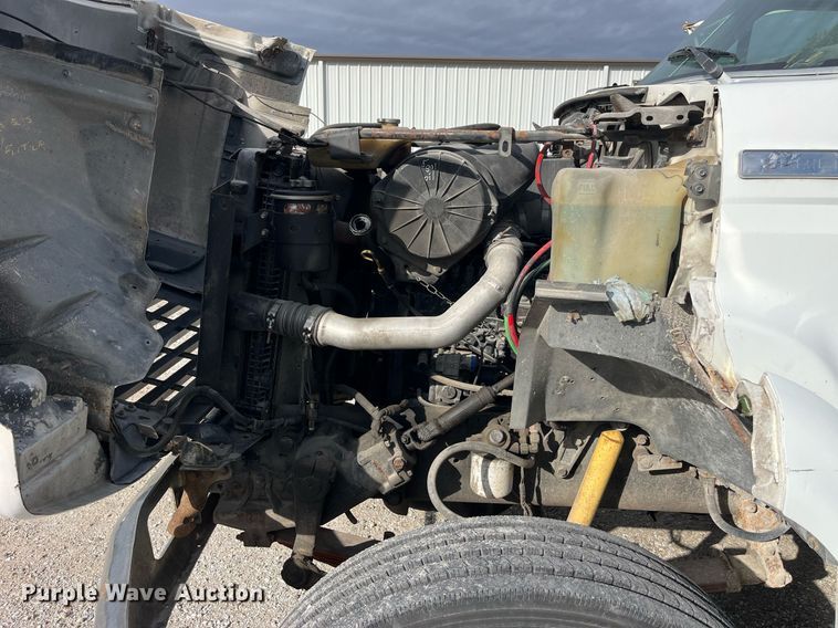 image for item DP2106 1995 Ford F800  delivery truck