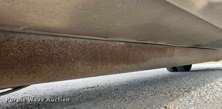 image for item DP2106 1995 Ford F800  delivery truck