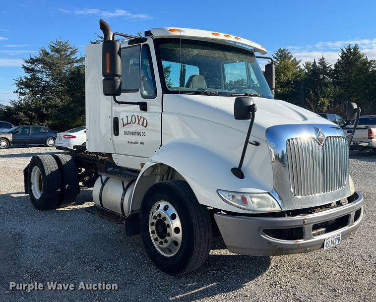 image for item DP2107 2012 International 8600 SBA 4X2  semi truck