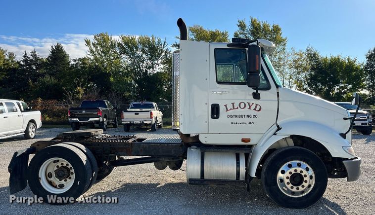 image for item DP2107 2012 International 8600 SBA 4X2  semi truck