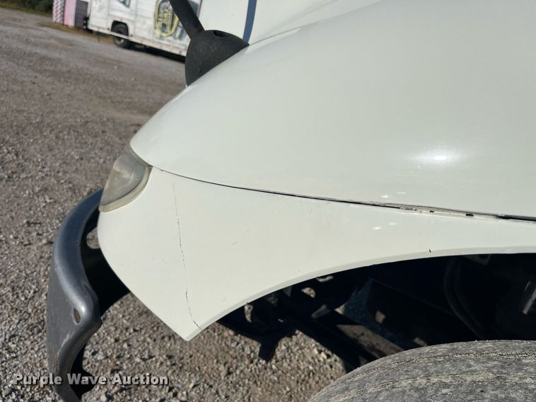 image for item DP2107 2012 International 8600 SBA 4X2  semi truck