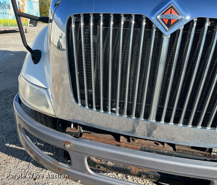 image for item DP2107 2012 International 8600 SBA 4X2  semi truck