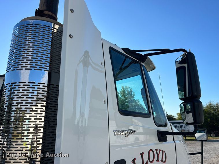 image for item DP2107 2012 International 8600 SBA 4X2  semi truck