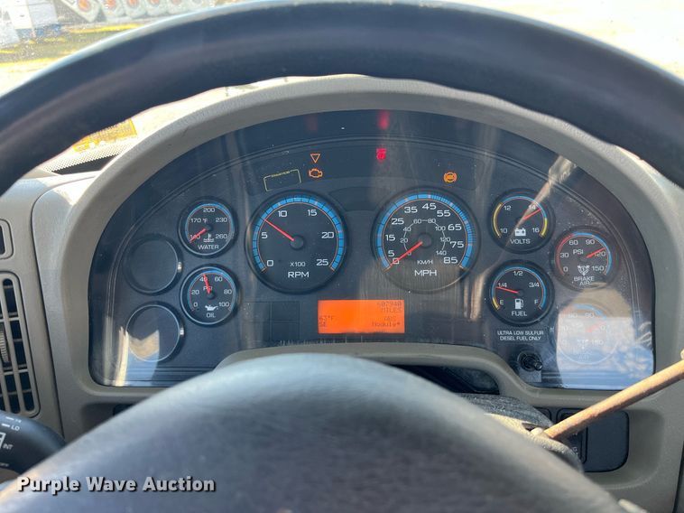 image for item DP2107 2012 International 8600 SBA 4X2  semi truck