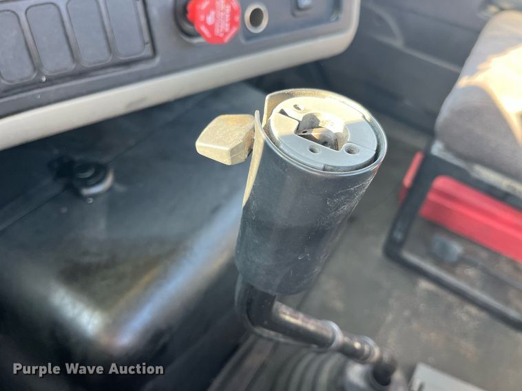 image for item DP2107 2012 International 8600 SBA 4X2  semi truck