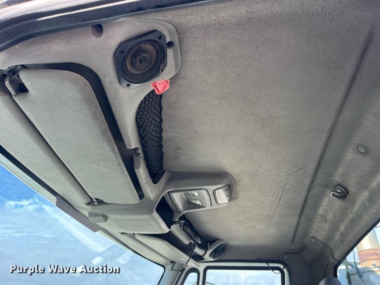 image for item DP2107 2012 International 8600 SBA 4X2  semi truck