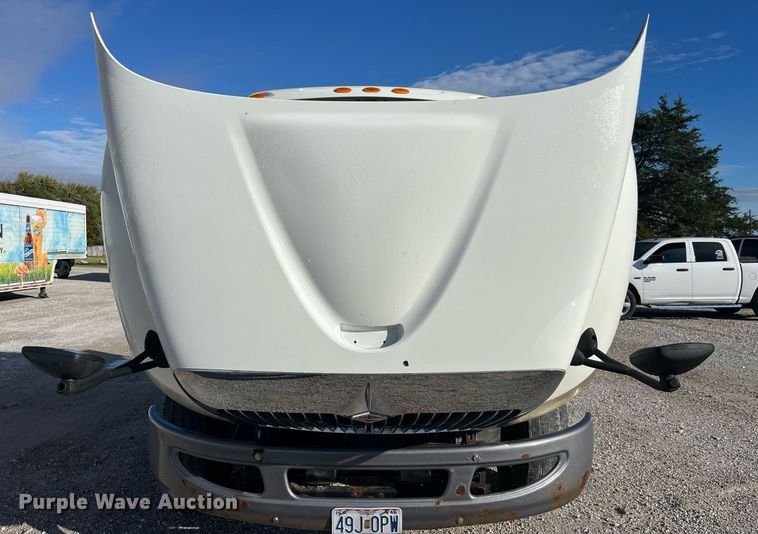 image for item DP2107 2012 International 8600 SBA 4X2  semi truck