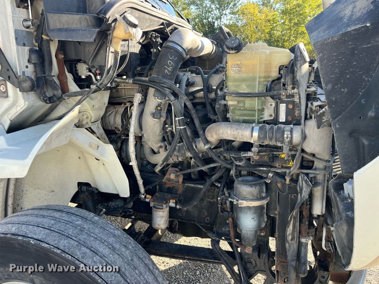 image for item DP2107 2012 International 8600 SBA 4X2  semi truck