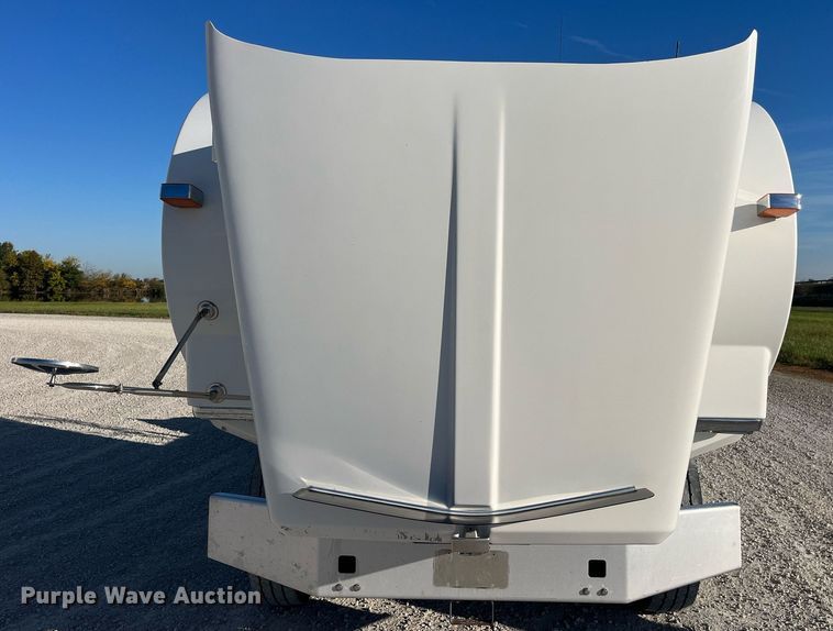 image for item DP2112 2006 Kenworth T800  semi truck