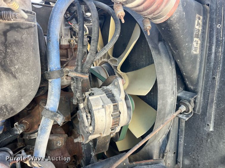 image for item DP2112 2006 Kenworth T800  semi truck