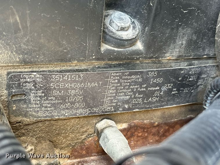 image for item DP2112 2006 Kenworth T800  semi truck