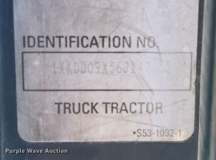 image for item DP2112 2006 Kenworth T800  semi truck