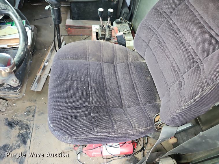 image for item DP2480 1999 Volvo WG64  roll-off container truck