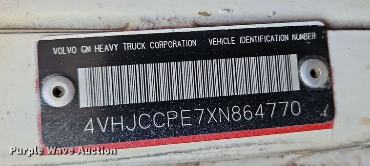 image for item DP2480 1999 Volvo WG64  roll-off container truck