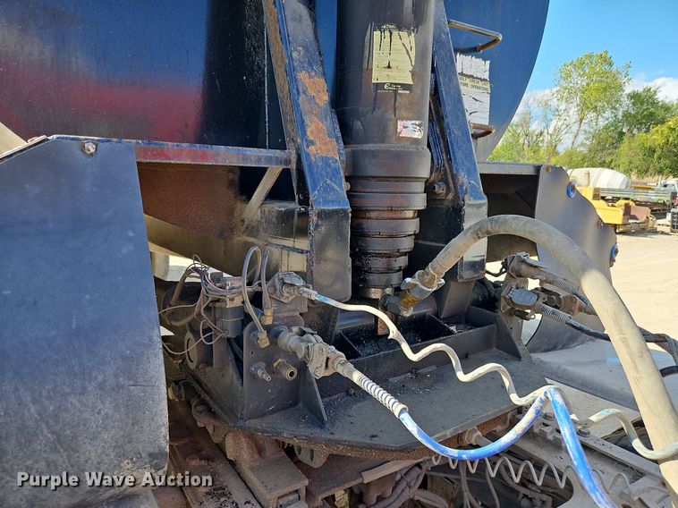 image for item DP2481 2001 Clement RKMS2827-AIR  end dump trailer