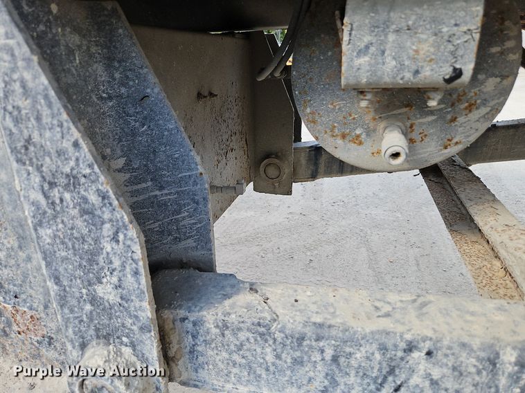 image for item DP2481 2001 Clement RKMS2827-AIR  end dump trailer